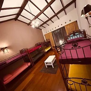  Hostal New Great Shanghai Female Malasia
